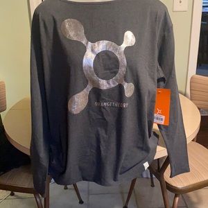 Orangetheory Fitness long sleeve scoop neck T-shirt! 🤍